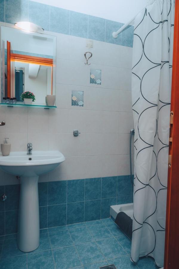 Dionysos Rooms Олімпіакі-Акті Екстер'єр фото